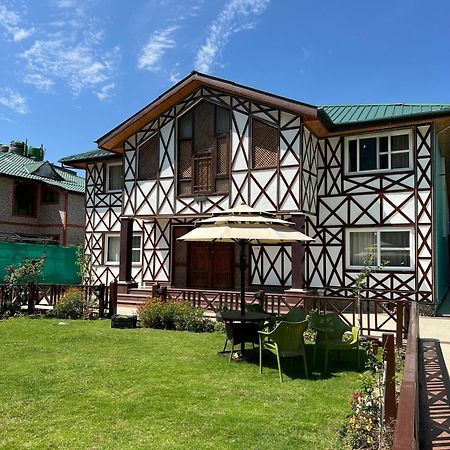 Wildflower Villa Pahalgam Bagian luar foto